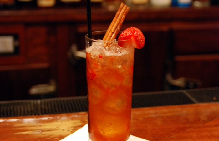 Madroño Strawberry Bush Cobbler Giuseppe Gonzalez Flatiron Lounge New York