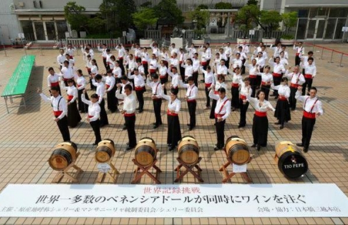 72 Venenciadores Japoneses Baton un record 